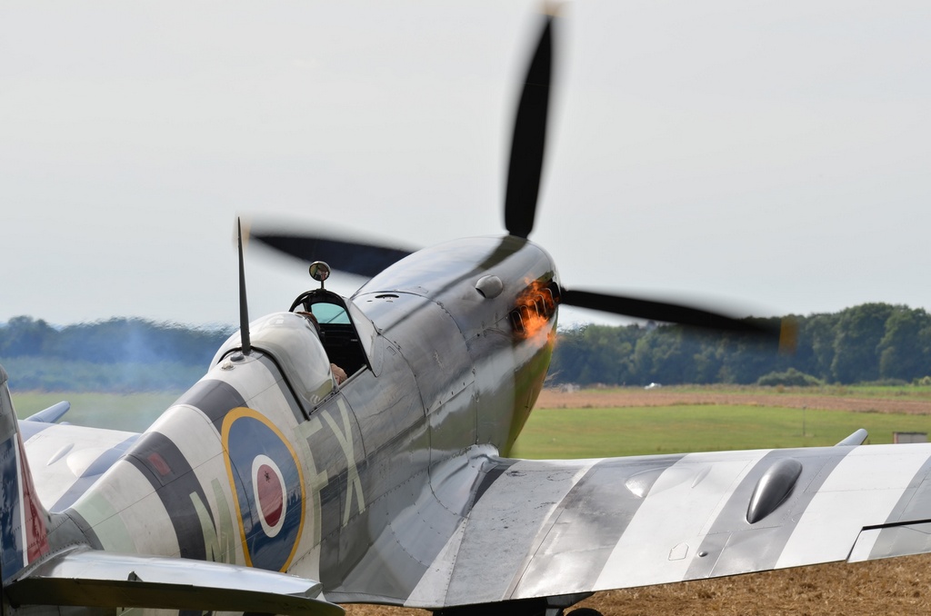 Spitfire_04_.jpg